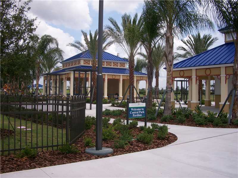 Property Photo: 12290 Longview Lake Circle FL 34211