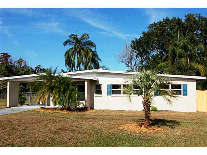Property Photo: 2105 W Livingston Street FL 32805