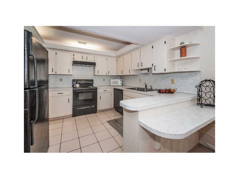 Property Photo: 435 81st Ave FL 33706