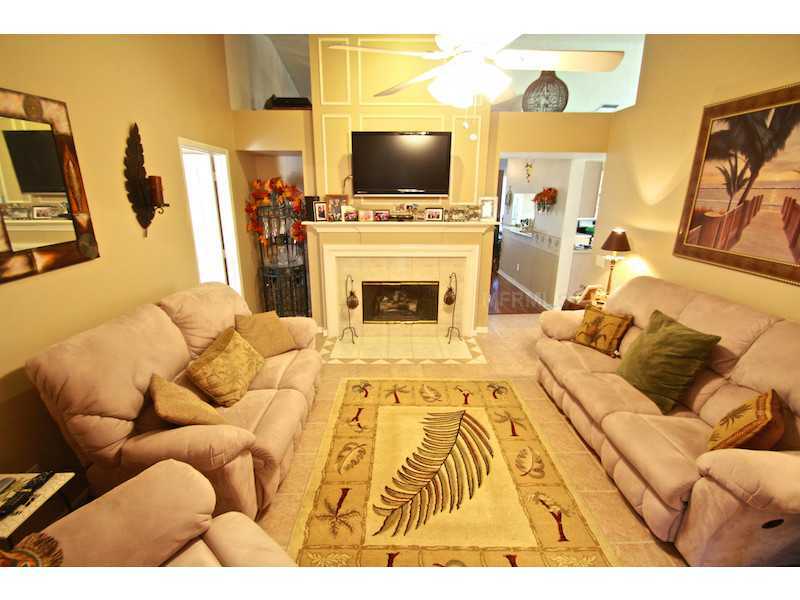 Property Photo:  4214 Oakberry Drive  FL 32817 