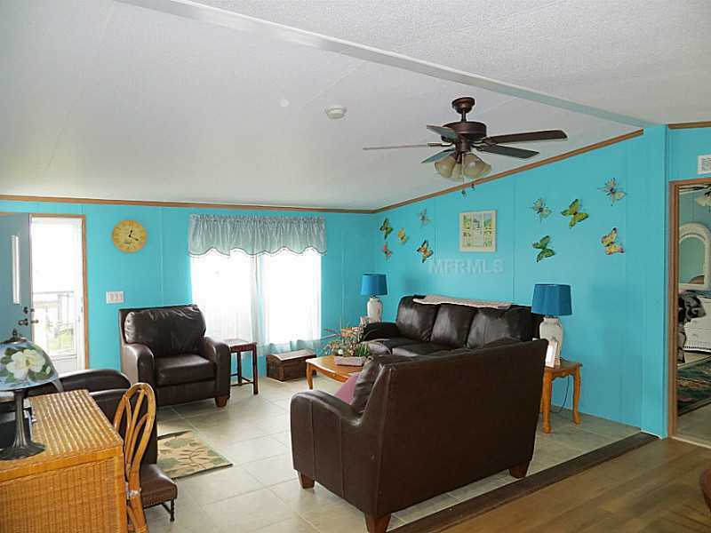 Property Photo: 3534 Kings Court FL 33898