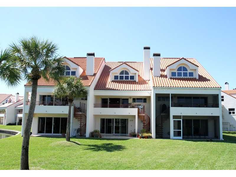 Property Photo: 1610 Royal Palm Dr S B FL 33707