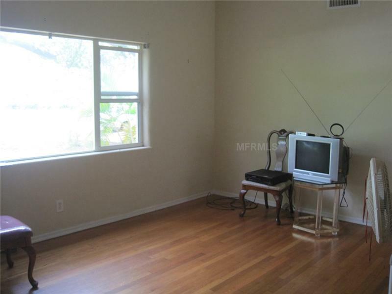 Property Photo:  2514 E Marks Street  FL 32803 