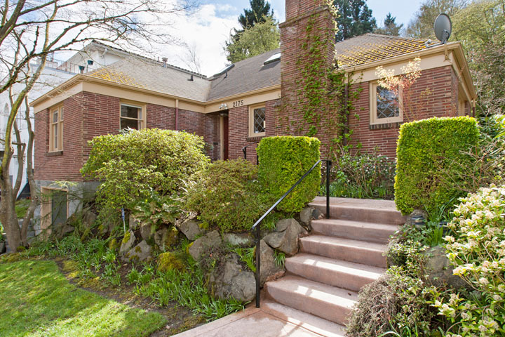 Property Photo: 2175 Boyer Ave E WA 98112