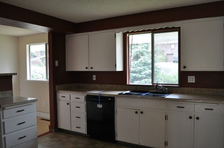 Property Photo:  1020 Claremont Ct  WA 98466 