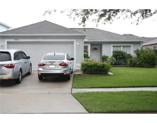 Property Photo:  10418 Maronda Drive  FL 33578 