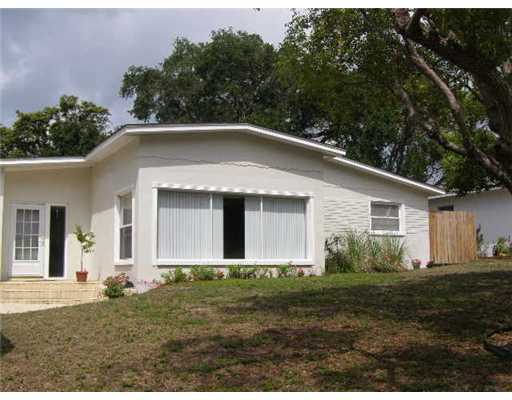 Property Photo:  1040 Fountainhead Drive  FL 33770 