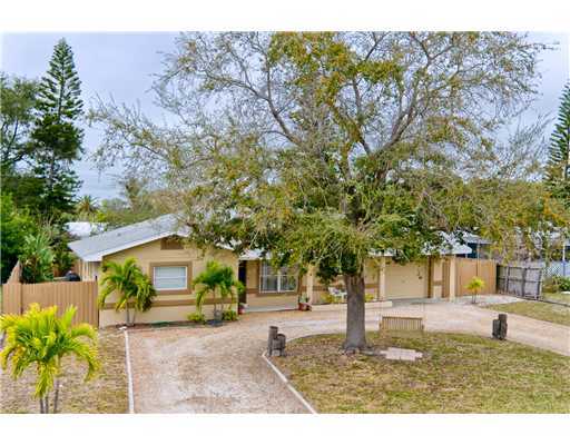 Property Photo:  10246 Paradise Blvd  FL 33706 