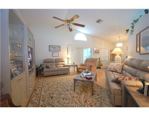 Property Photo: 1628 Hulett Drive FL 33511