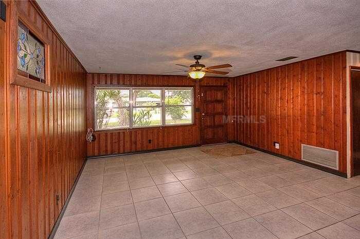 Property Photo: 2893 Sequoia Lane FL 34237
