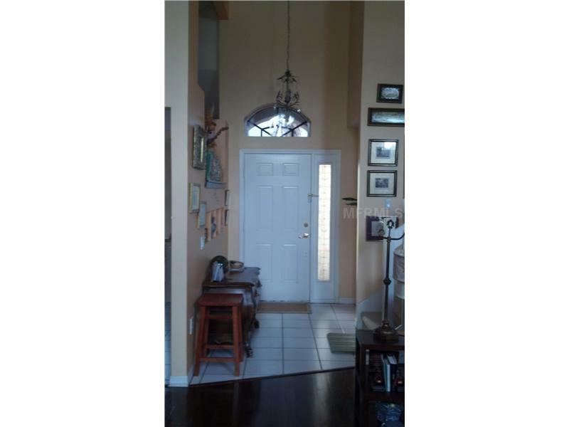 Property Photo:  1940 Grenville Court  FL 33543 