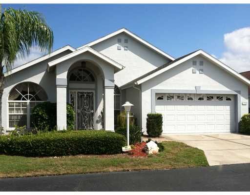 Property Photo:  4326 Beekman Place Place 102  FL 34235 