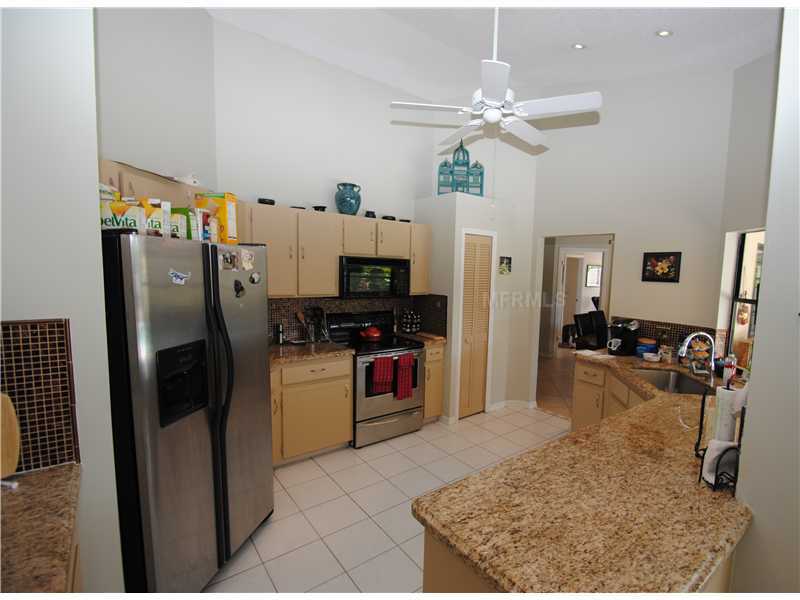 Property Photo:  684 Rosemere Circle  FL 32835 