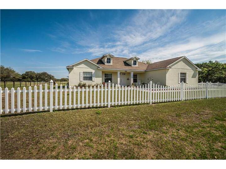 Property Photo: 17826 Rabbit Farm Road FL 34610