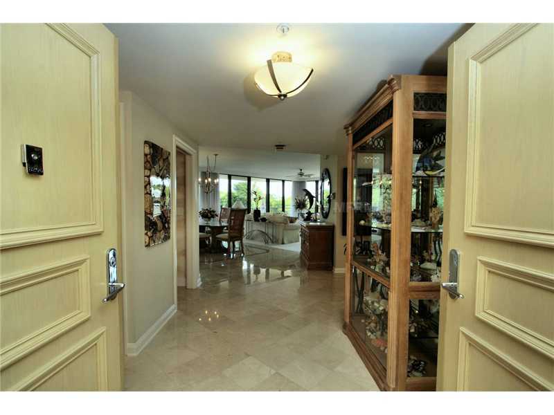 Property Photo:  545 Sanctuary Drive B206  FL 34228 