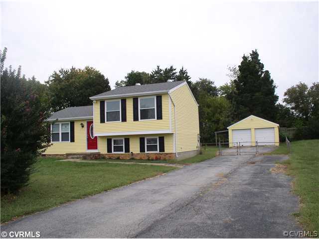 Property Photo:  1213 Middleberry Drive  VA 23231 