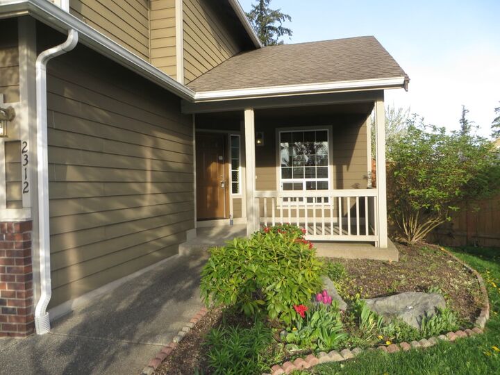 Property Photo:  2312 190th St E  WA 98445 