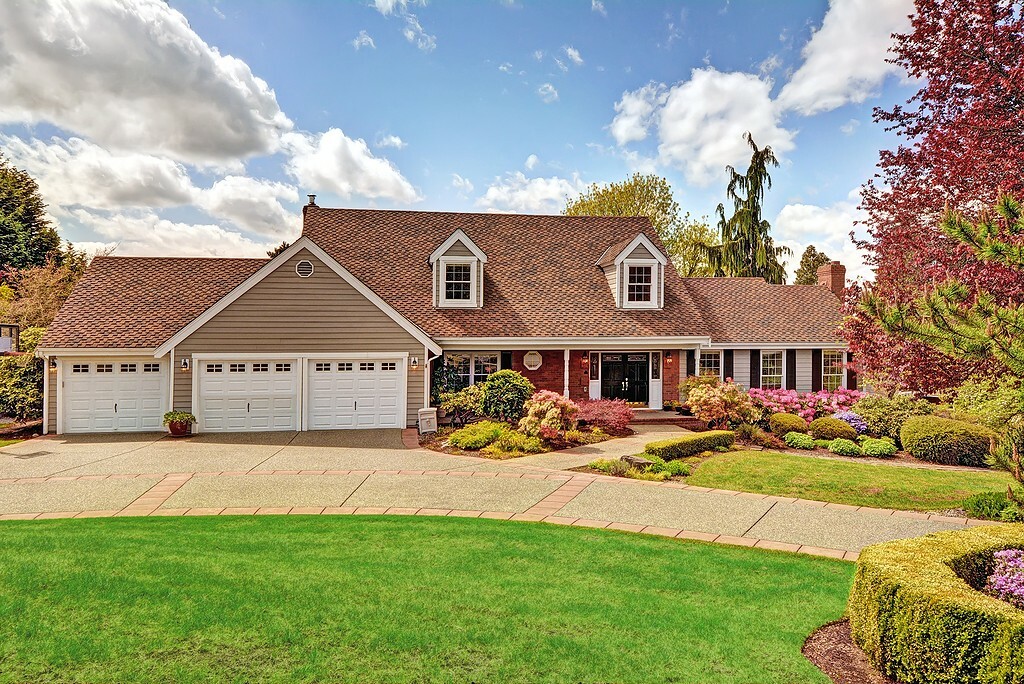 Property Photo: 14369 155th Ave NE WA 98072