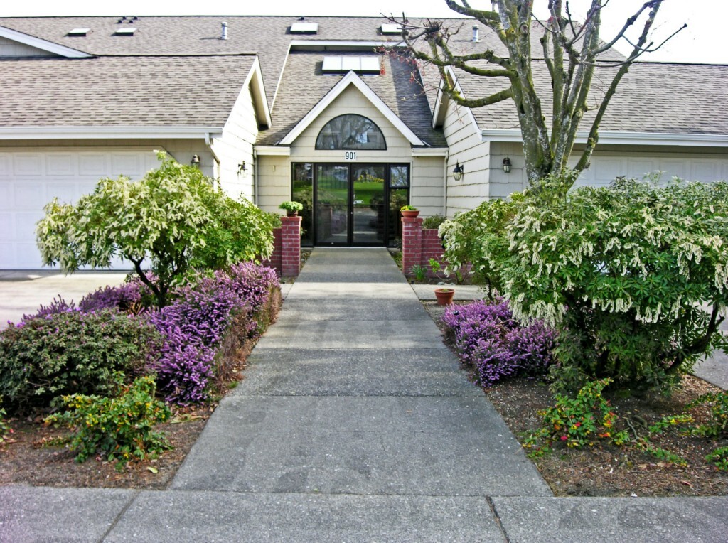 Property Photo:  901 Judson St 202  WA 98264 