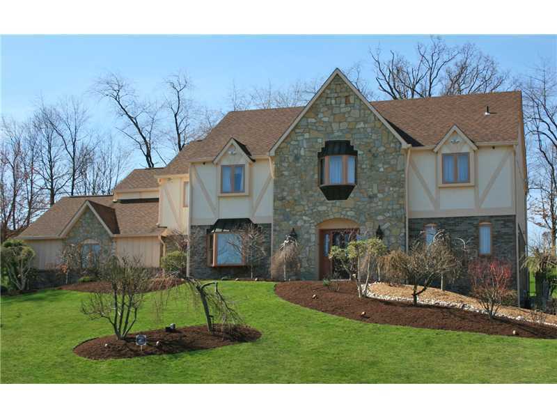 Property Photo:  161 Druid Drive  PA 15317 