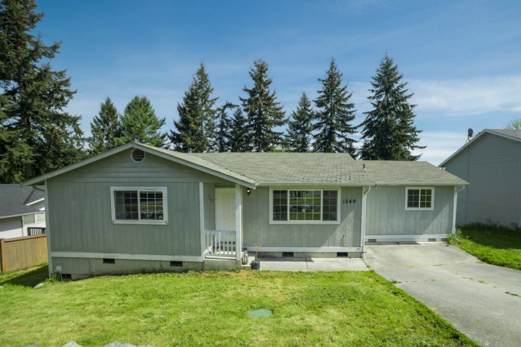 Property Photo:  1249 Noble Fir Lane  WA 98282 