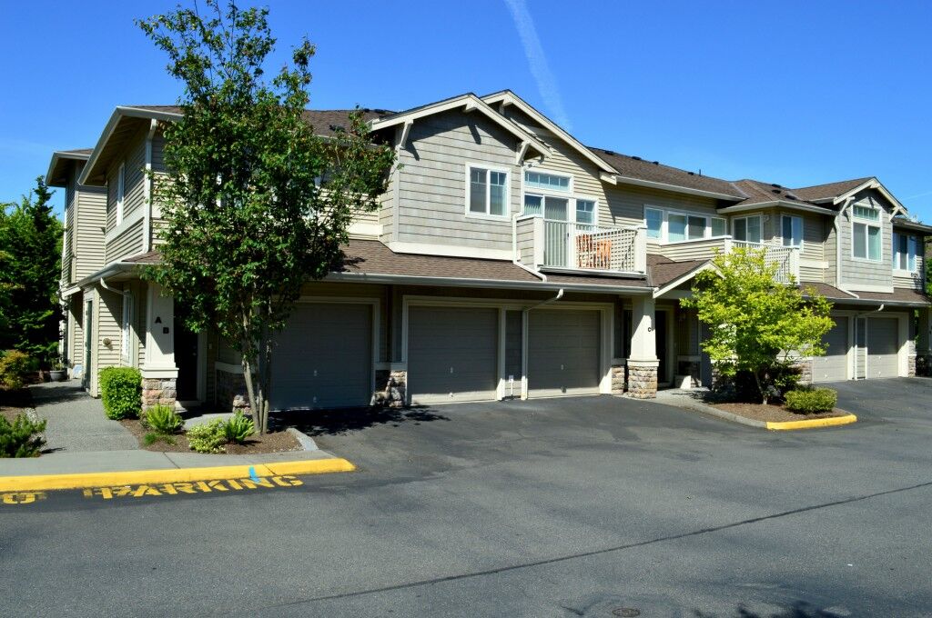 Property Photo: 6121 Hazel Ave SE C WA 98092