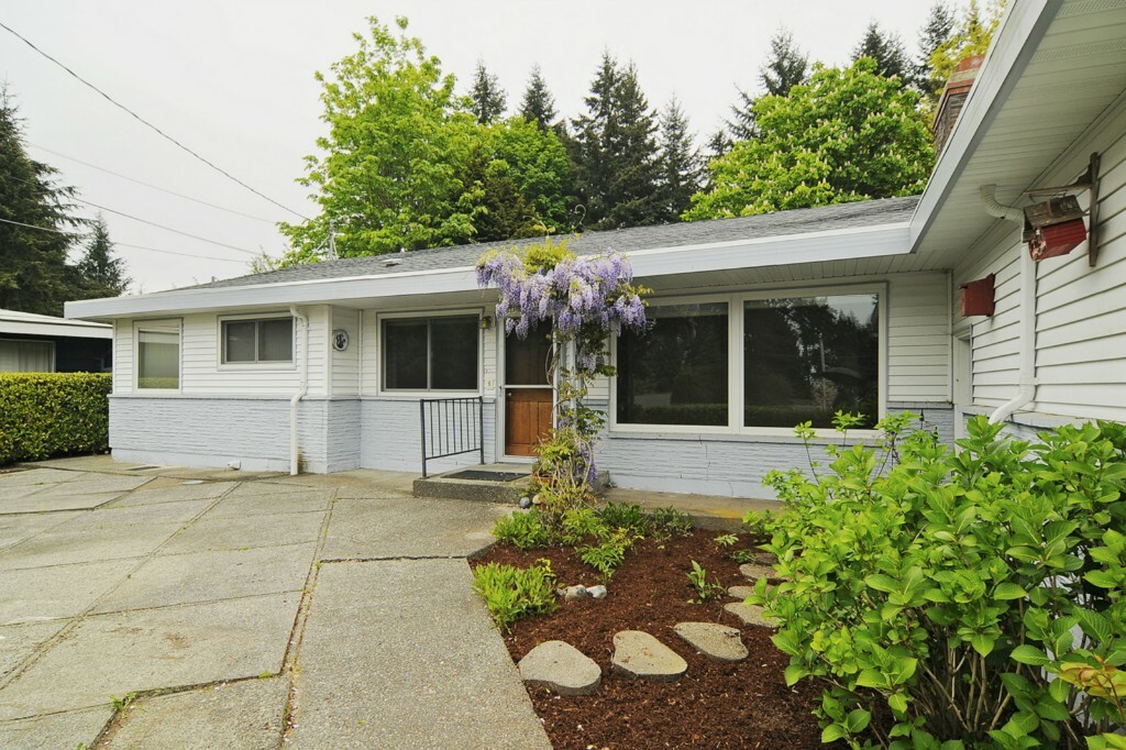 Property Photo:  19134 2nd Ave NW  WA 98177 