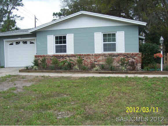 Property Photo:  251 Lily Road  FL 32086 