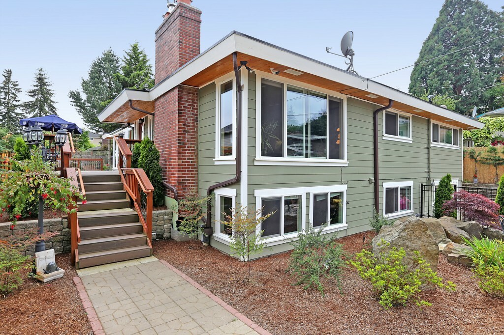 Property Photo:  1429 102nd Ave NE  WA 98004 