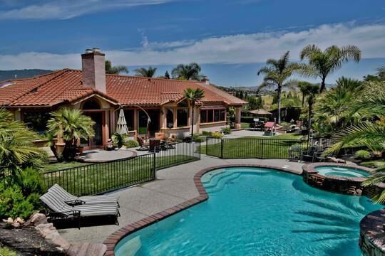Property Photo:  84 Woodranch Cir  CA 94506-6113 