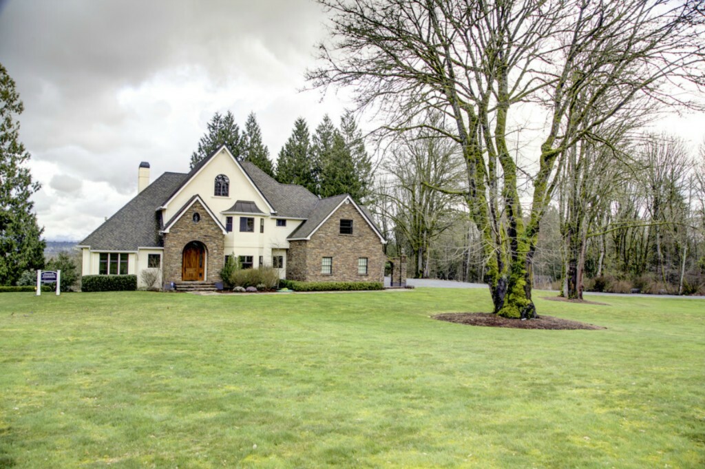 Property Photo: 15131 141st Ave SE WA 98290