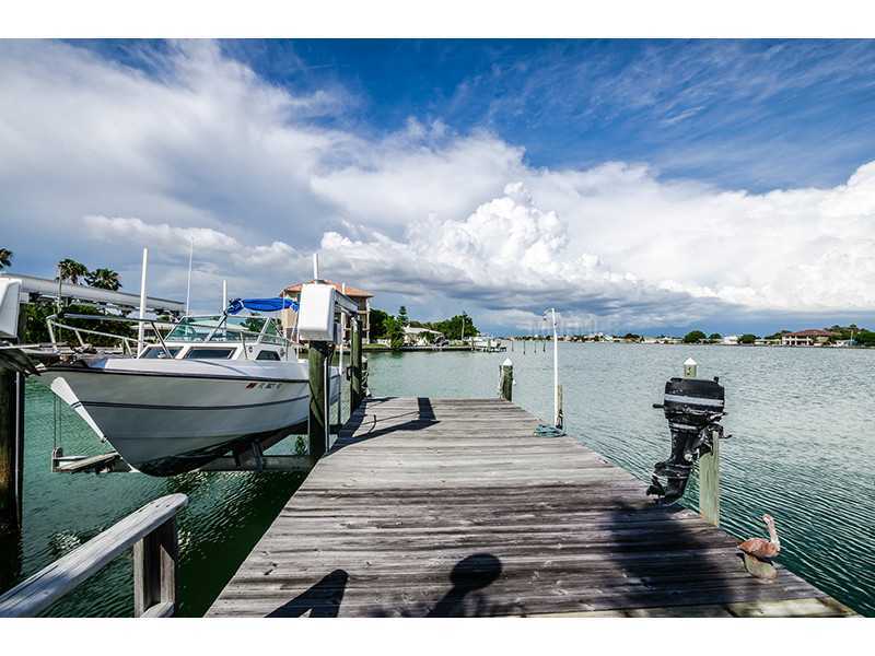 Property Photo: 214 59th Ave FL 33706