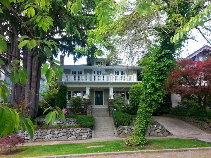 Property Photo:  2225 33rd Ave S  WA 98144 