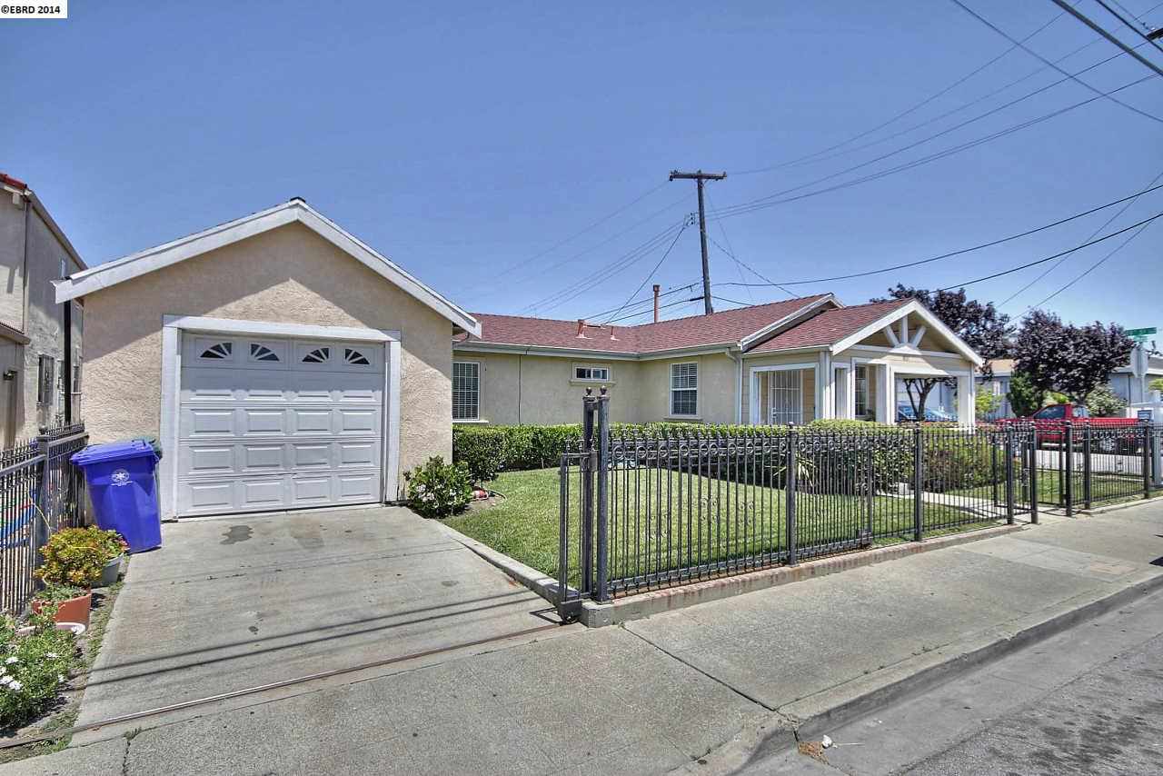 Property Photo:  1931 Dover Ave  CA 94806-4439 