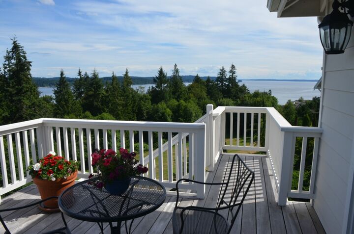 Property Photo: 12512 101st Ave Ct NW WA 98329