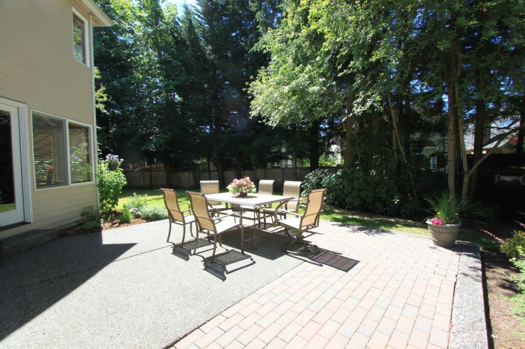 Property Photo:  25711 SE 40th St  WA 98029 