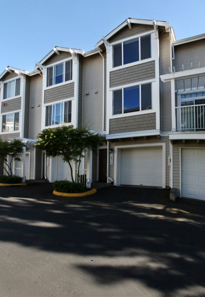 16315 118th Lane NE  Bothell WA 98011 photo