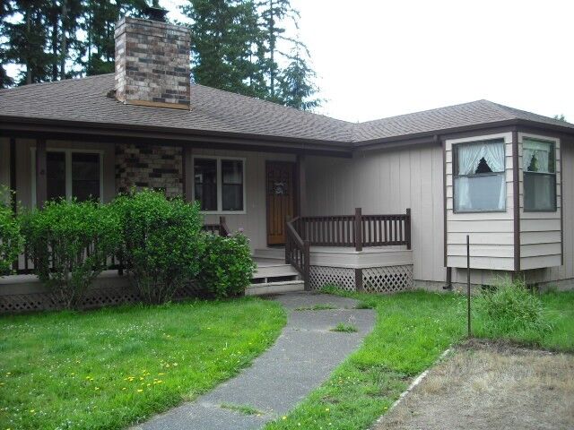Property Photo: 16926 Longmire Rd SE WA 98597