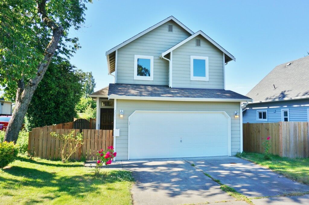 Property Photo: 2241 E 35th St WA 98404