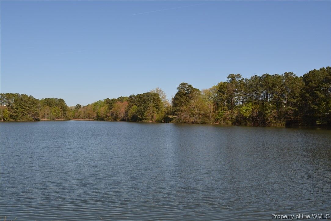 Property Photo: 1090 S Henry Street VA 23185