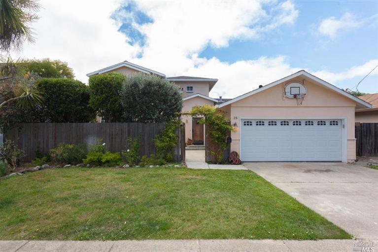 Property Photo: 25 Paloma Drive CA 94925