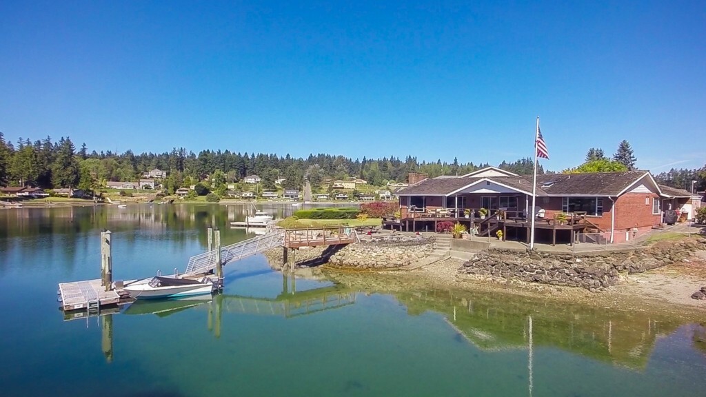 Property Photo: 3717 Picnic Point Dr NW WA 98335