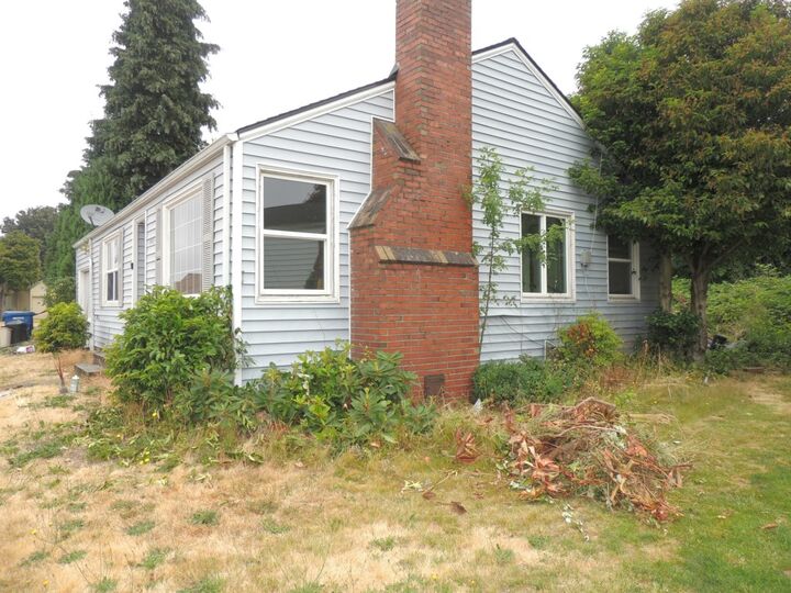 Property Photo:  2002 S Brandon Street  WA 98108 