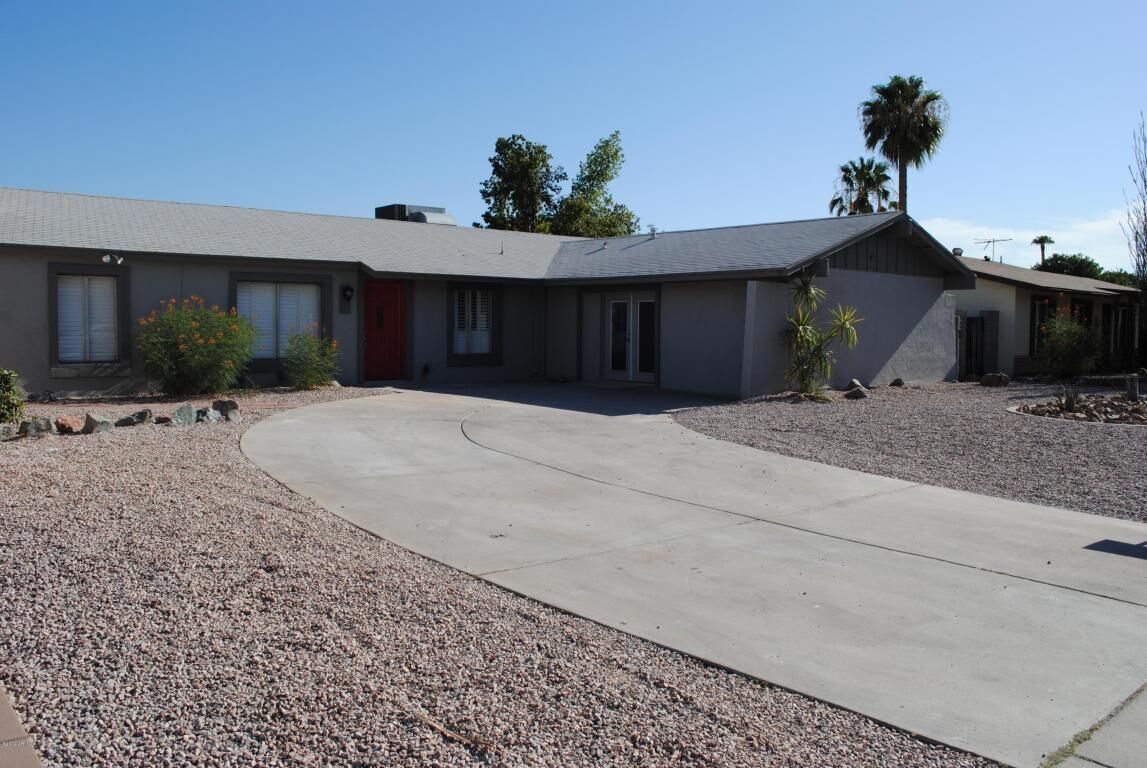 Property Photo:  3713 W Hearn Road  AZ 85053 