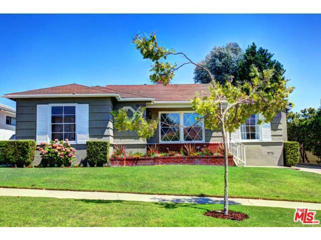 Property Photo:  5934 Flores Ave  CA 90056 