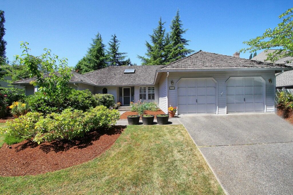 Property Photo:  2813  213th Avenue SE  WA 98075 