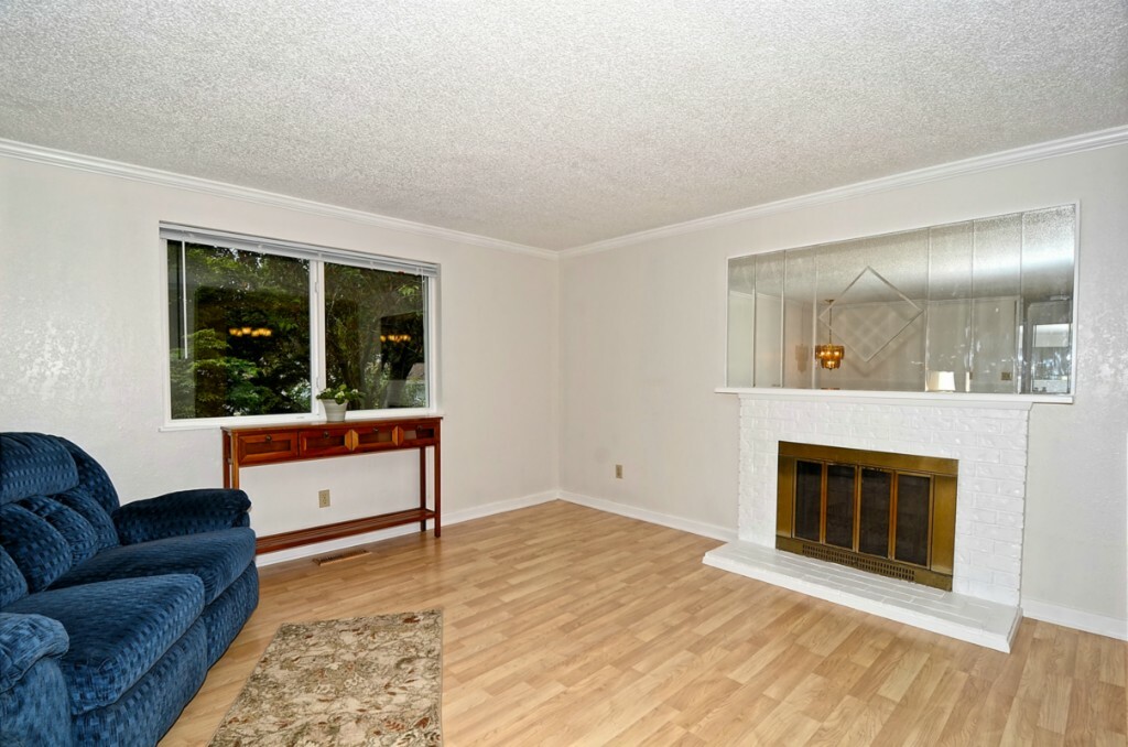 Property Photo:  6909 21st Dr  WA 98271 