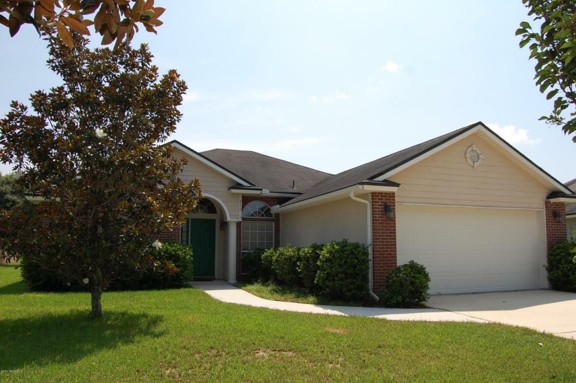 Property Photo: 916 Mackinaw Trail FL 32092