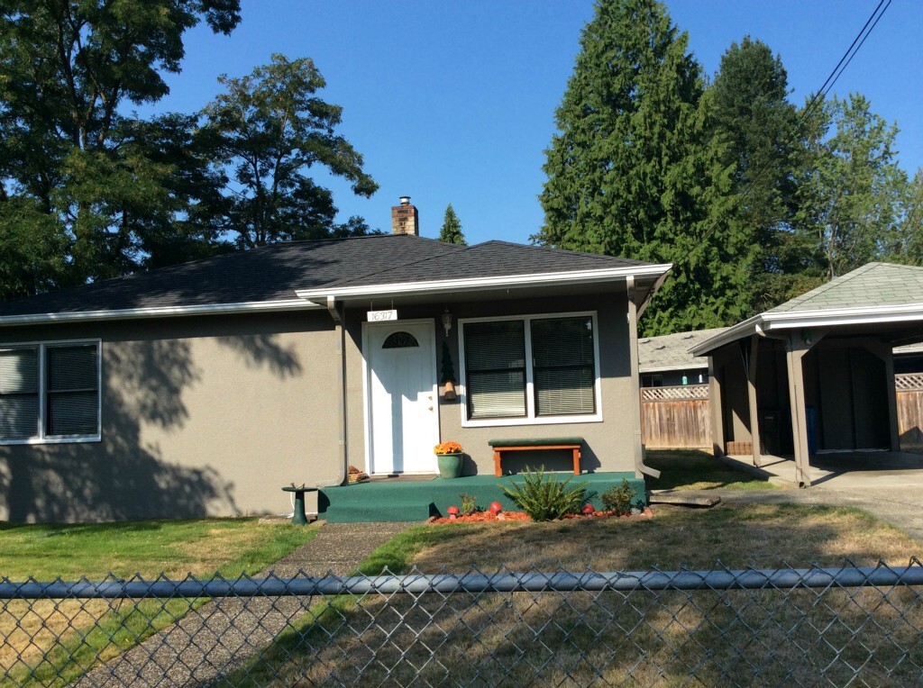 Property Photo: 16317 26th Avenue NE WA 98155
