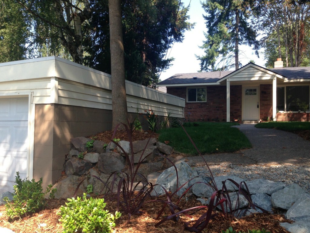 Property Photo: 1744 NE 103rd St WA 98125